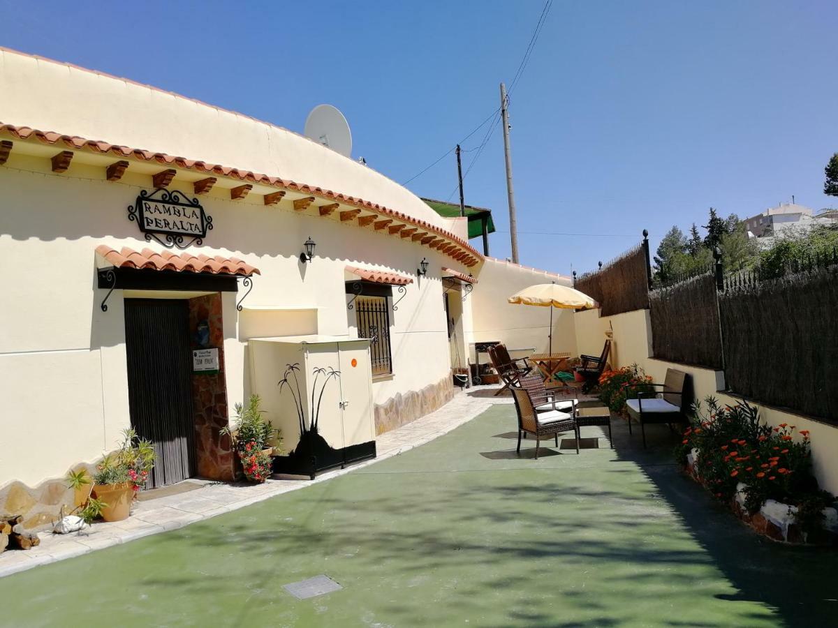 Cueva Peralta Villa Cortes de Baza Ngoại thất bức ảnh